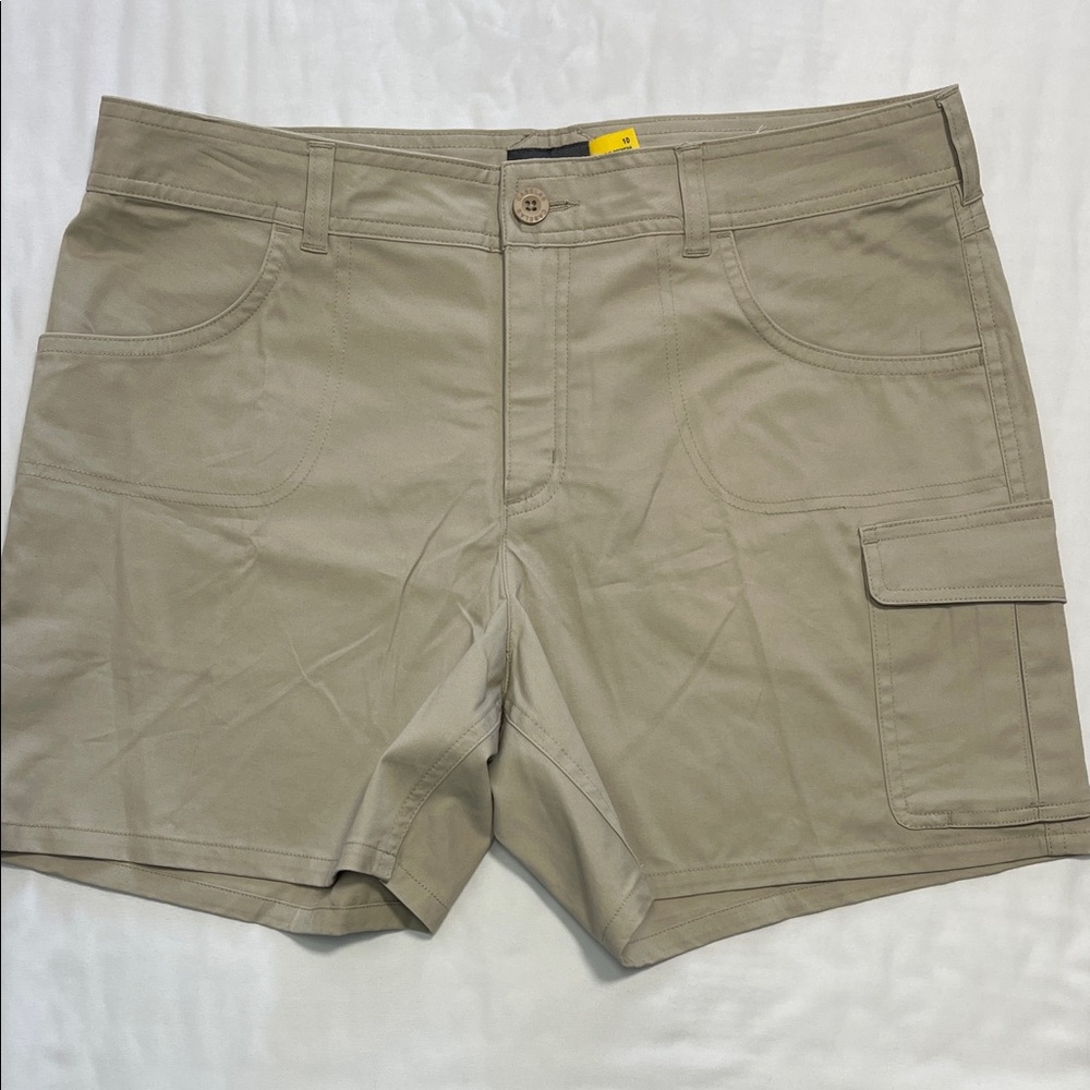 Cabela's Khaki Cargo Shorts for Men